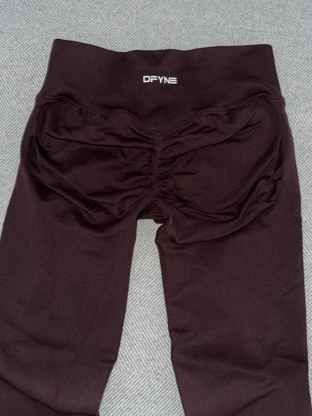 DFYNE Impact, Espresso, Medium